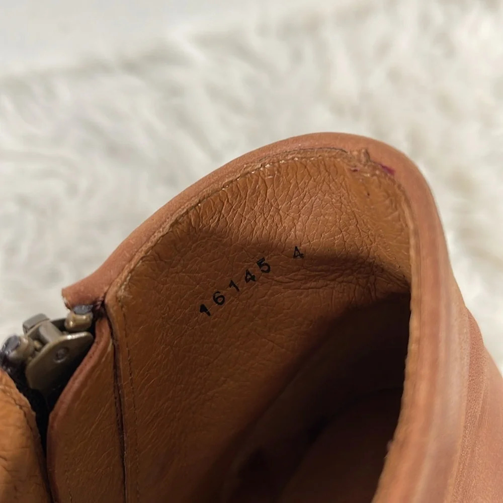 Frye Carson Piping Cognac DISTRESSED LEATHER Ankle Bootie Heel Side Zip Size 7.5 - Picture 13 of 15